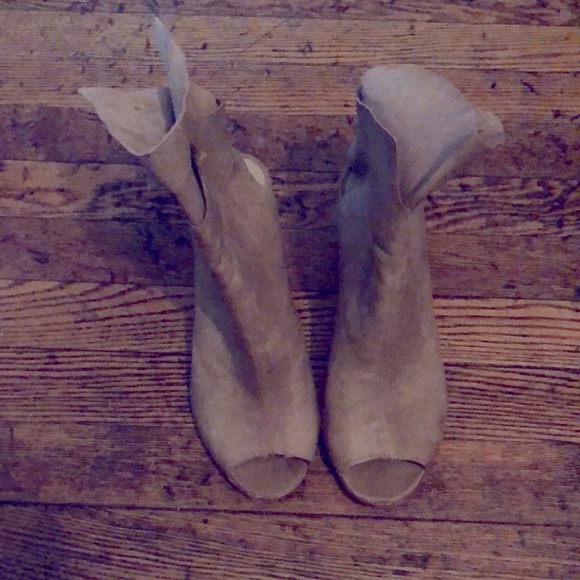Free People Shoes - Free people, brown leather, Really soft sandal boot size 8